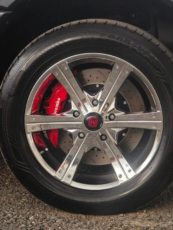 Тормозной комплект Brembo после установки на автомобиль клиента